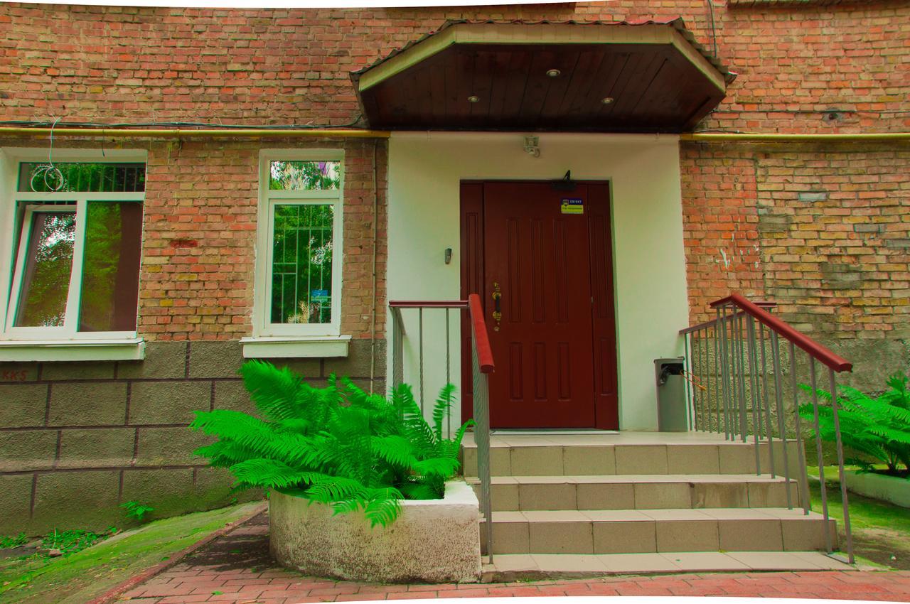 Globus Hostel Kyiv Exterior photo