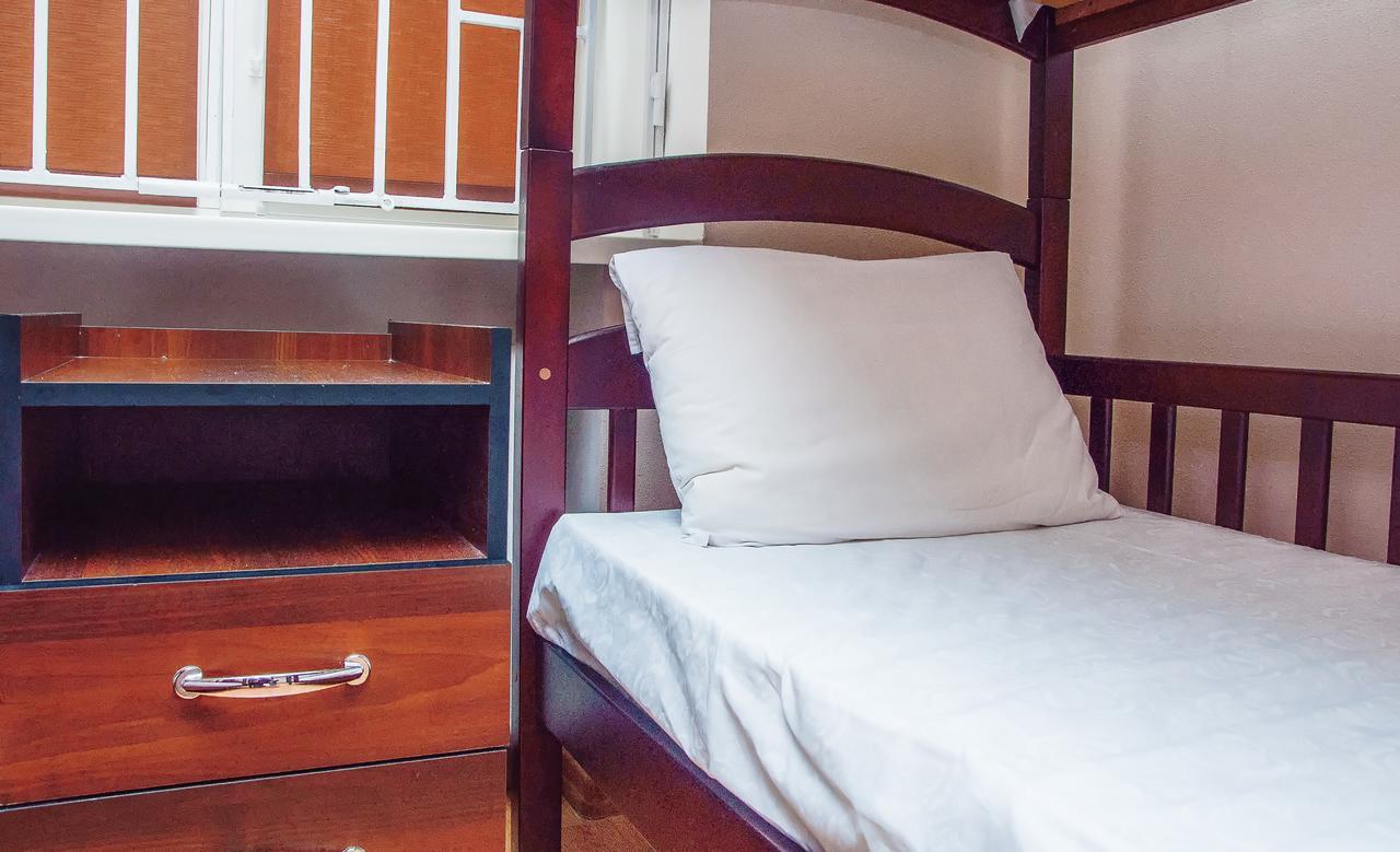 Globus Hostel Kyiv Exterior photo